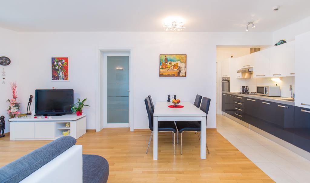 Bay View Apartment Fantastik Ντουμπρόβνικ Εξωτερικό φωτογραφία